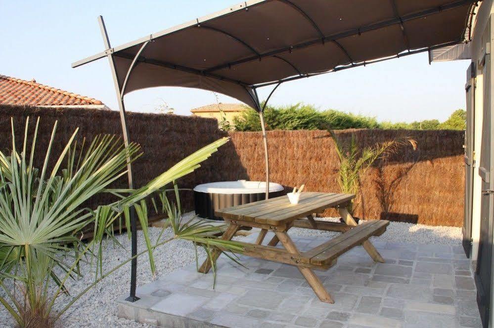 Charme & Confort- Les Cottages Du Bassin D'Arcachon- Petit-Dejeuner Sur Demande - Nuitee, Court Sejour, Semaine Gujan-Mestras Exterior foto